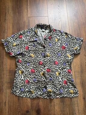 Stunt Womens L 100% Silk Leopard Print Button Front Shirt 90s Y2K Style Vintage